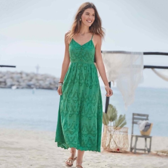 EmEraLd grEen dResS - Picture 7 of 13